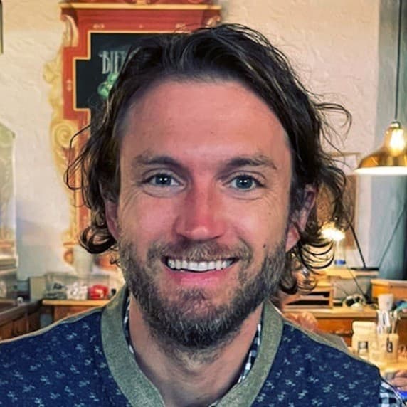 Profile picture of Graham Thornton